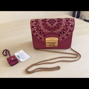 Furla metropolis crossbody bag